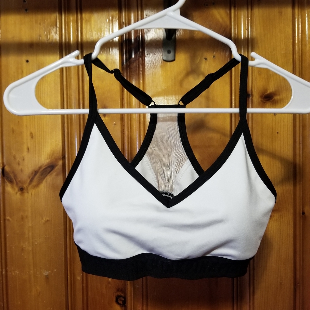 Pink size M sports bra